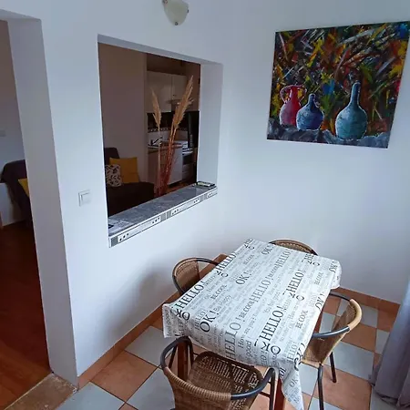 Ella * Makarska