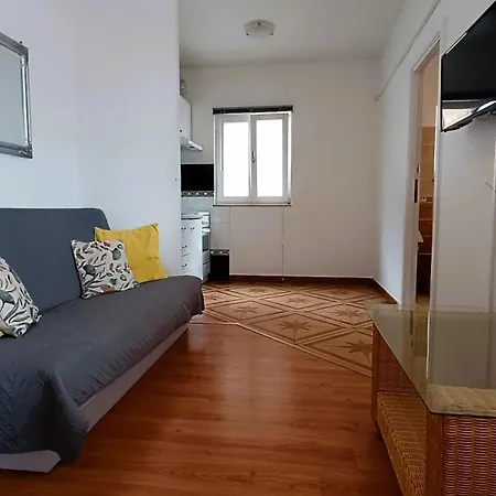 Ella Apartment