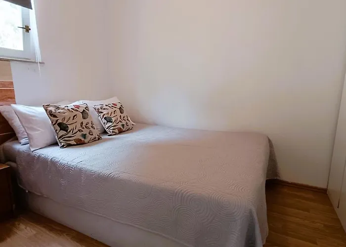 Ella Apartment