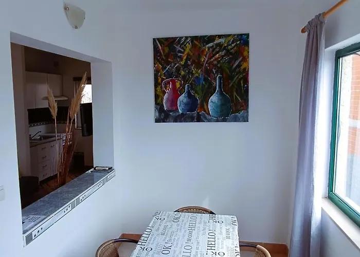 Ella Apartment *
