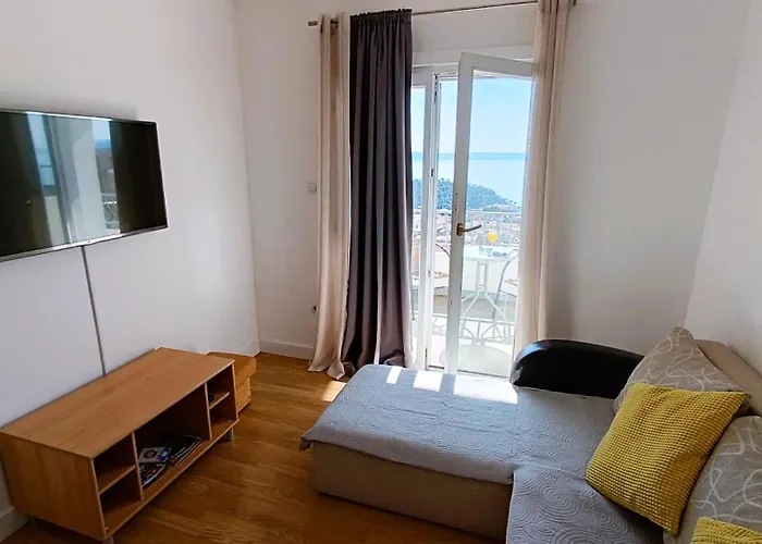 Ella * Makarska